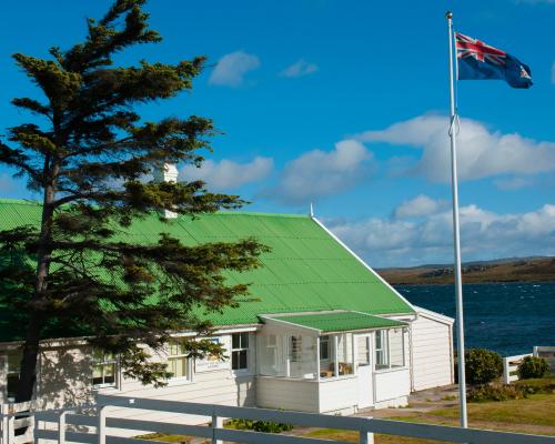 UK position on Falklands will not change, No 10 says after leaked Pentagon memo