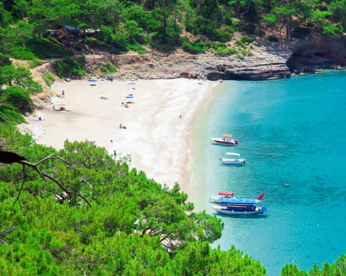 War prompts Europeans to switch holidays away from eastern Mediterranean